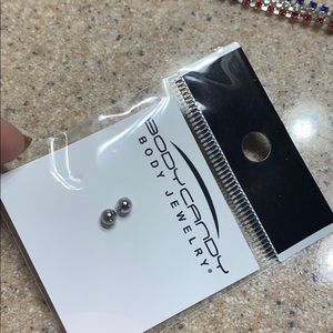 Captive bead replacements